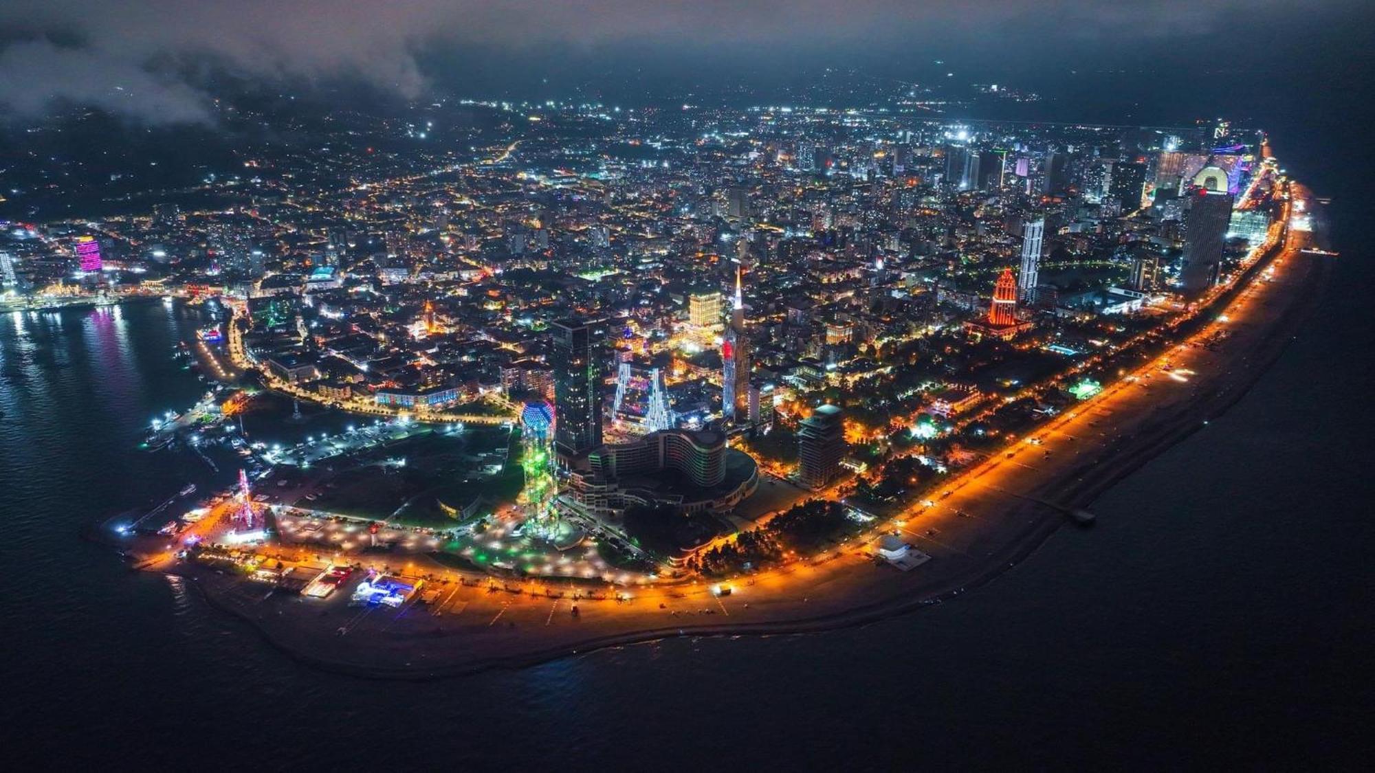 Panorama Sea View Central City Batumi & Aparthotel Extérieur photo