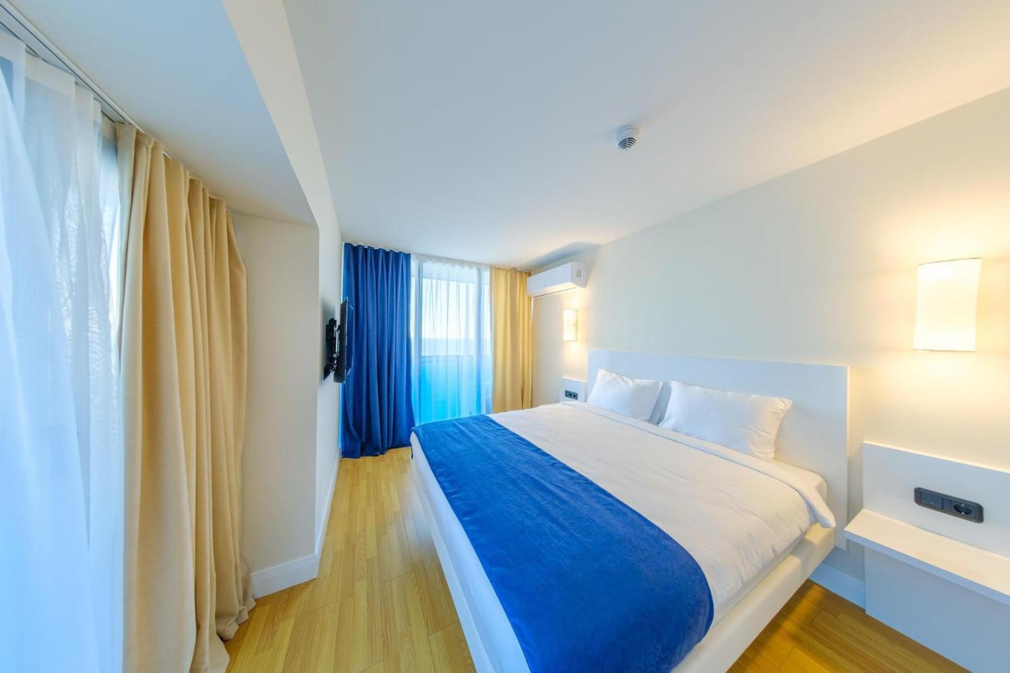 Panorama Sea View Central City Batumi & Aparthotel Extérieur photo